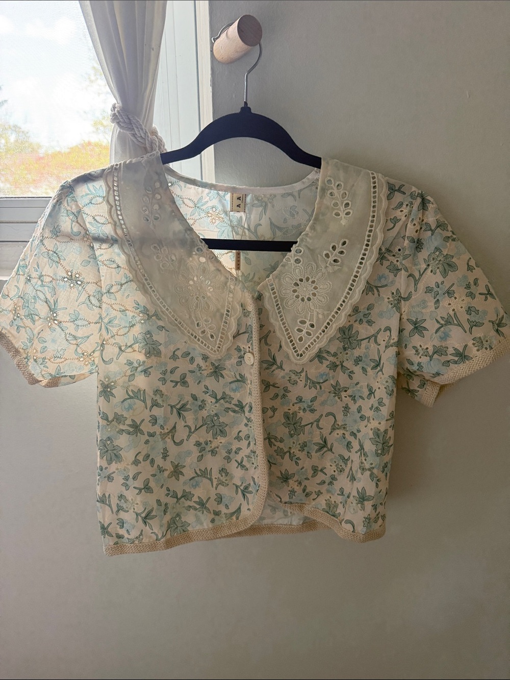 Floral Eyelet Collar Button-Up Top in Cream and Mint